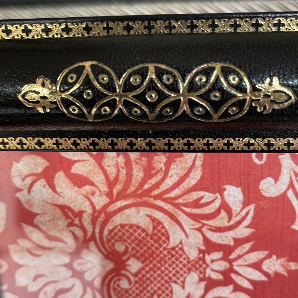 VNTG Moroccan Gilt Tooled Leather Frame - Picture 2 of 4